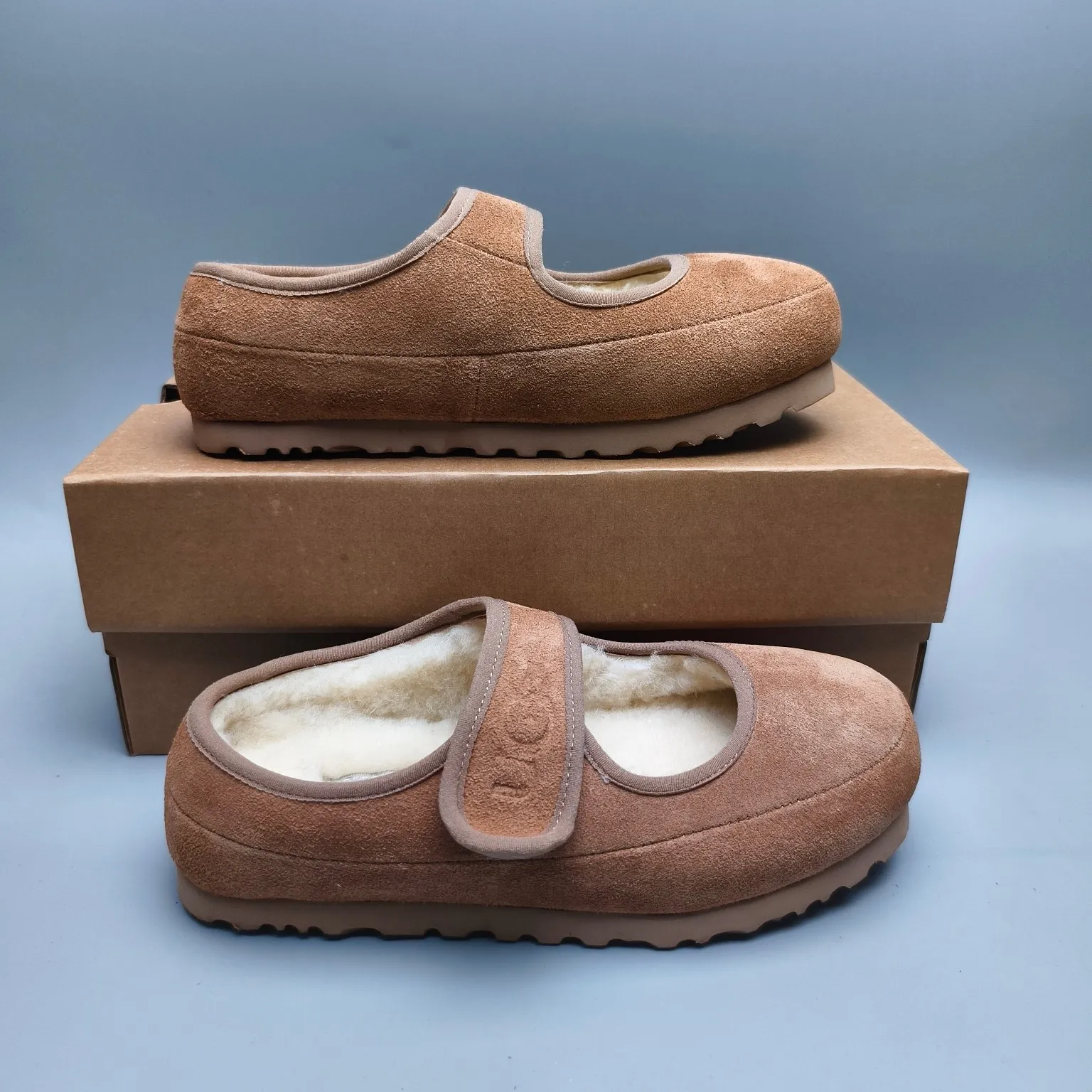 💰480 UGG sheepskin all-in-one snow boots 5097 ultra-light casual shoes for women Color: Maroon Sand Blue Gray Matching Size: 35-40
